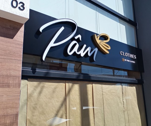 Fachada com Letra Caixa