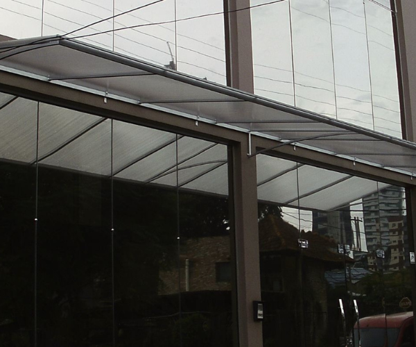 Cobertura em Policarbonato