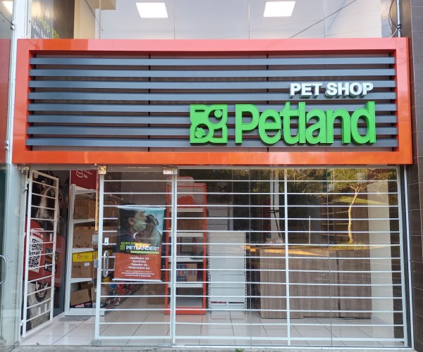 Fachada com Letra Caixa